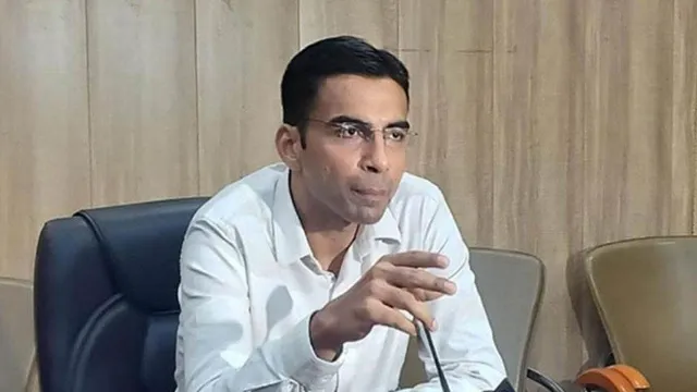 dehradun-dm-savin-bansal-bans-upcl-from-road-cutting-for-2-months-over-safety-lapses