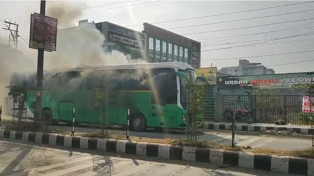 uttarakhand-bus-carrying-tamil-nadu-students-catches-fire-on-shimla-bypass-all-evacuated-safely