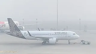 Delhi Weather: Orange Alert Issued As Dense Fog Engulfs NCR, Temperature Drops; Haze To Continue On Weekend