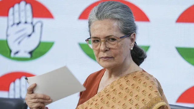 modi-govt-bulldozed-mgnrega-sonia-gandhi-in-video-message-vows-fight-against-vb-g-ram-g-bill