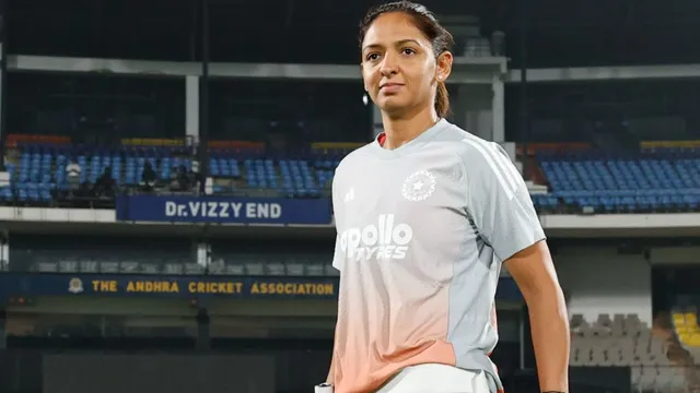 india-women-national-cricket-team-vs-sri-lanka-women-national-cricket-team-match-ind-w-vs-sl-w-1st-t20i-updates-toss-visakhapatnam-smriti-mandhana-harmanpreet-kaur