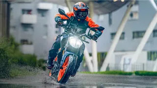 KTM Duke New Top Variant Launched At Rs 1.79 Lakh; Gets TFT LCD Display