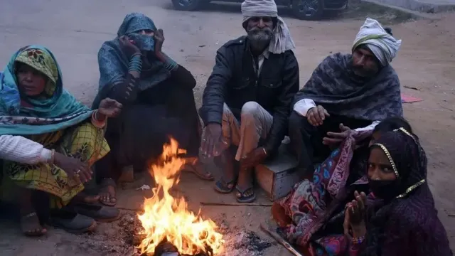imd-weather-update-dense-fog-cold-day-alert-for-uttar-pradesh-bihar-snowfall-in-kashmir-himachal-pradesh-forecast