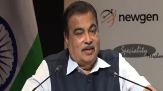 'If I Stay Here For Two Days, I Get Infection': Nitin Gadkari On Delhi’s Toxic Air; AAP Corners BJP Govt Over Pollution