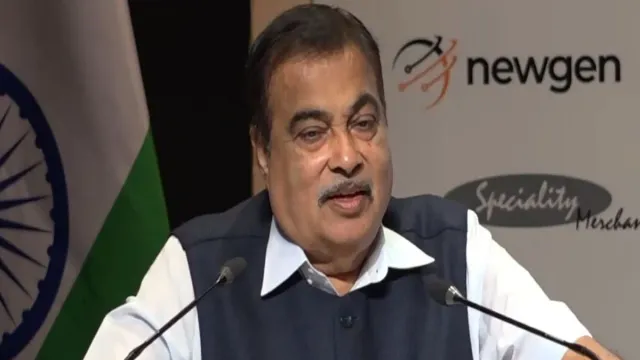 nitin-gadkari-remark-on-delhi-air-pollution-aap-targets-bjp-government