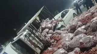 Amritsar: Speeding Vegetable Loader Rams Swift And Verna On Chabal Road; Driver Allegedly Drunk