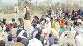 ‘No Half Pants, No Smartphones To Teens’: Khap Panchayat In UP’s Baghpat Issues Guidelines Against ‘Western Influence’