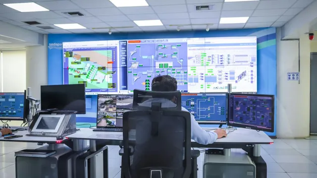 after-indigo-flight-chaos-aviation-ministry-launches-24x7-control-room-to-handle-passenger-complaints