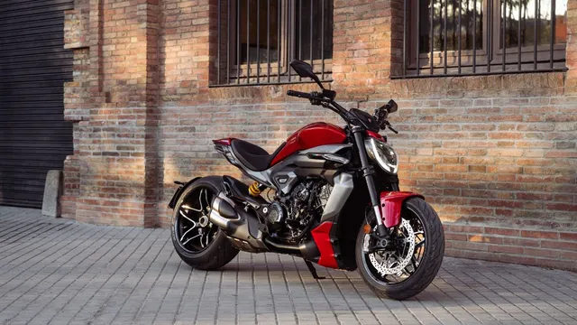 new-ducati-xdiavel-v4-launched-at-rs-30-89-lakh-goes-from-0-to-100-in-just-3-seconds