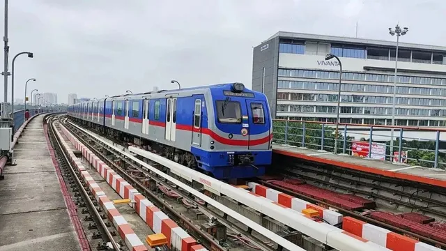 kolkata-metro-update-additional-trains-on-blue-line-for-new-year-eve-on-december-31-check-timings
