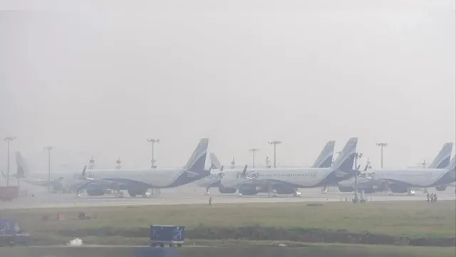delhi-airport-fog-118-flights-cancelled-400-delayed-aviation-ministry-mandates-refunds-and-meals-for-passengers