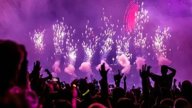 mumbai-police-steps-up-security-ahead-of-new-year-celebrations-key-crowded-spots-to-watch-tonight