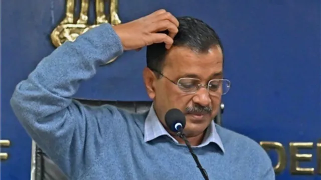 delhi-government-to-file-fir-against-arvind-kejriwal-over-teachers-counting-dogs-allegation