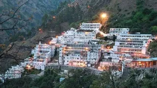 Vaishno Devi Darshan: Shrine Board Warns Against Fraudulent Booking Scams; Announces Smart Locker Facility For Pilgrims