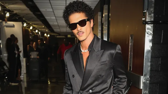 bruno-mars-to-make-comeback-in-february-reveals-name-and-release-date-of-his-solo-album-after-10-years
