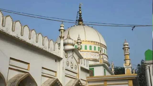 sambhal-violence-sambhal-faces-renewed-tensions-as-mosque-shrine-built-on-graveyard-termed-illegal-15day-deadline-issued