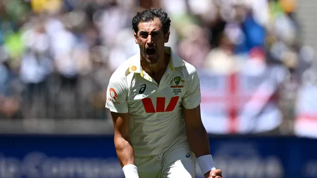 ashes-2025-26-mitchell-starc-equals-record-feat-on-day-5-of-sydney-test-as-australia-close-in-on-big-win