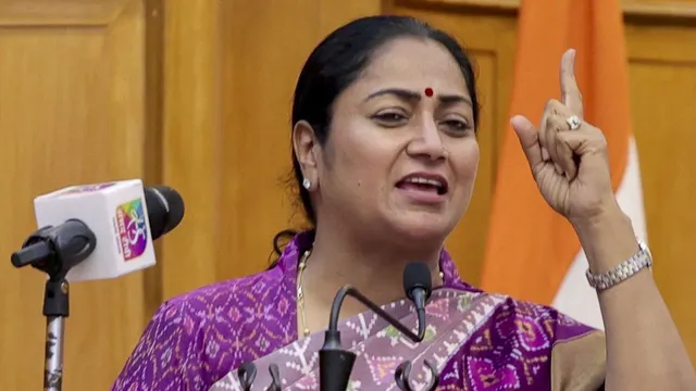 delhi-cm-rekha-gupta-slams-aap-for-drama-on-air-pollution-calls-for-yearround-efforts-instead-of-seasonal-fixes