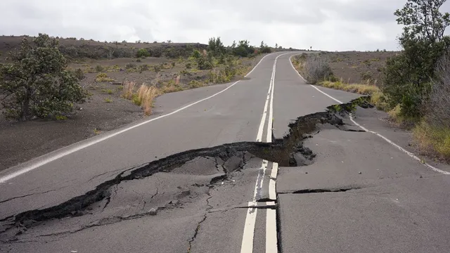 gujarat-earthquakes-seven-tremors-jolt-rajkot-surrounding-areas-within-11-hours-people-flee-homes-in-panic