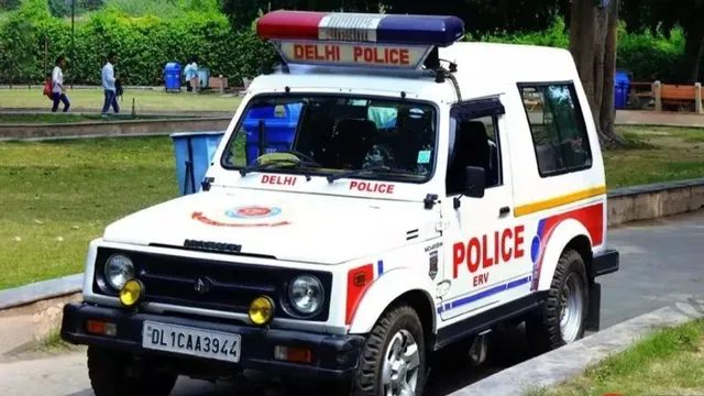 delhi-police-arrest-20-illegal-bangladeshi-nationals-in-south-east-district-special-operation