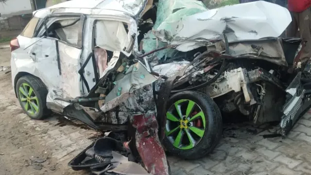 punjab-road-accident-several-dead-after-high-speed-car-collides-with-bus-in-hoshiarpur-latest-updates