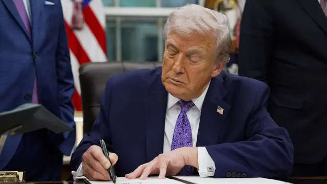 trump-shields-venezuelan-oil-revenue-held-in-us-accounts-signs-executive-order-as-crisis-deepens-after-maduros-ouster
