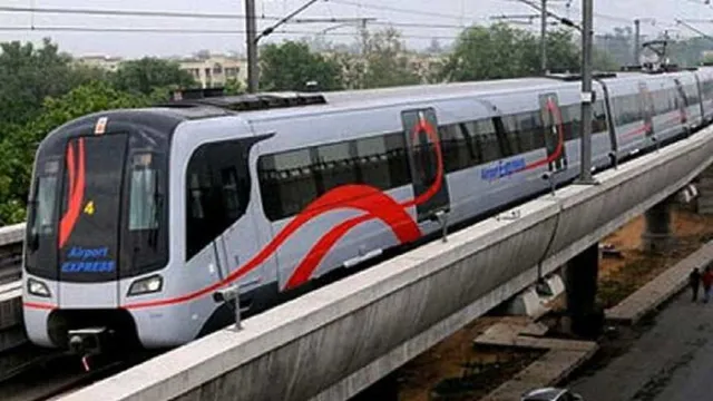 delhi-metro-airport-line-slows-dhaula-kuan-and-shivaji-stadium-after-signalling-cable-theft