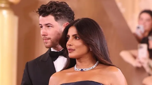 priyanka-chopra-nick-jonas-create-magic-on-2026-golden-globes-red-carpet-with-adorable-gestures-photos