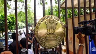 delhi-hc-hikes-ews-income-criteria-for-free-medical-treatment-in-govt-private-hospital-to-rs-5-lakh