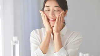 What Is The Viral Korean 4-2-4 Skincare Rule That Helps Give Clear, Glowing Skin In Just Days