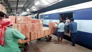 railway-news-parcel-services-to-remain-suspended-at-major-delhi-stations-amid-republic-day-security-check-affected-stations