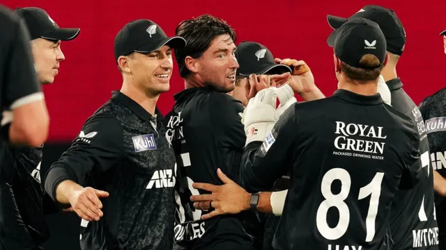 ind-vs-nz-3rd-odi-virat-kohli-century-new-zealand-first-ever-odi-series-win-in-india-daryl-mitchell-harshit-rana-indore-stadium-match-updates