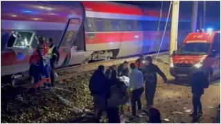 Spain Train Accident: Death Toll In High-Speed Collision Rises To 39; Video Shows Passengers Crawling Out Of Window