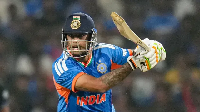 ind-vs-nz-t20i-suryakumar-yadavs-resurgent-form-propels-him-to-elite-9000-t20-run-club-joins-virat-kohli-and-shikhar-dhawan