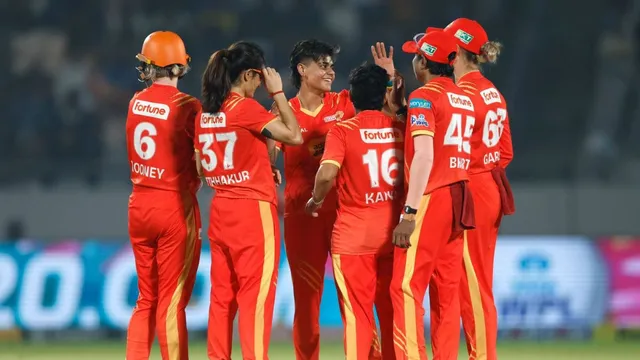 wpl-2026-sophie-devine-half-century-gujarat-giants-women-vs-up-warriorz-women-match-scorecard-rajeshwari-gayakwad-gg-w-beat-up-w-vadodara-stadium