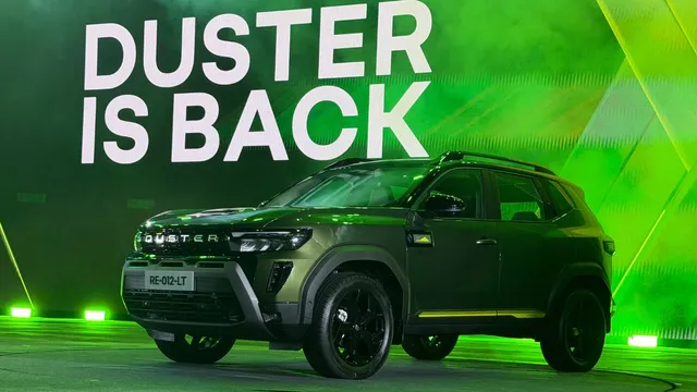 renault-duster-unveiled-in-india-gets-strong-hybrid-engine-adas-sunroof-and-more