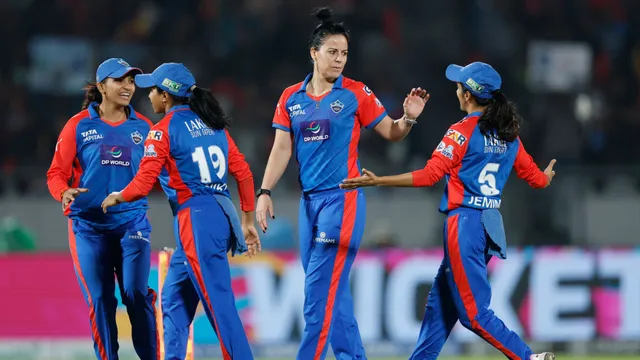 wpl-2026-delhi-capitals-captain-jemimah-rodrigues-wins-toss-opts-to-field-against-gujarat-giants-in-vadodara