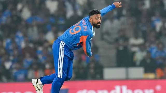 anil-kumbles-bold-prediction-for-t20-world-cup-believes-varun-chakravarthys-grip-on-dew-gives-him-edge-over-kuldeep