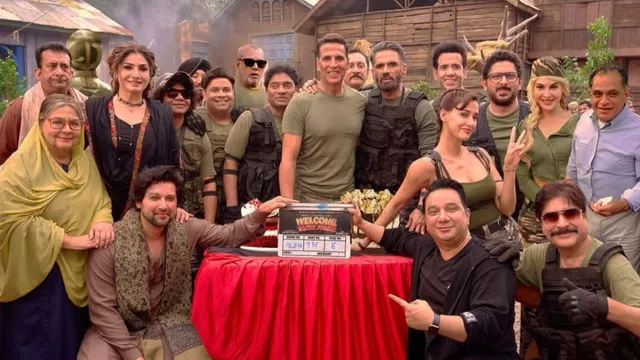 welcome-to-the-jungle-vs-dhamaal-4-akshay-kumars-comedy-arrives-one-week-early-meet-the-massive-star-cast
