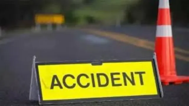 hyderabad-two-engineering-students-killed-six-injured-as-suv-crashes-into-elevated-road-pylon-in-medipally