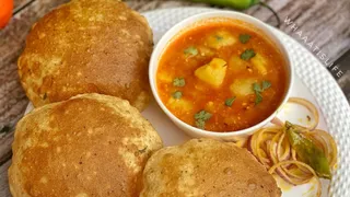 Healthy Aloo Puri Recipe: Delicious Breakfast Without Deep Frying