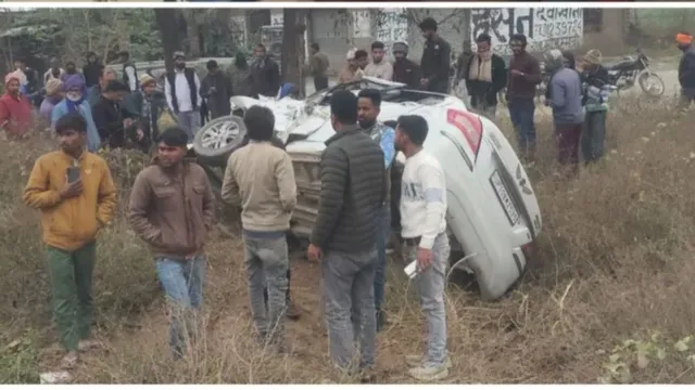 lakhimpur-kheri-6-injured-in-mohammadi-gola-road-accident-4-referred-to-shahjahanpur-in-critical-condition