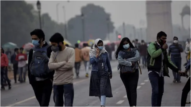 delhi-weather-capital-records-coldest-february-day-in-four-years-fog-worsens-imd-issues-yellow-alert-for-tuesday