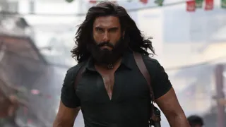 Did Dhurandhar End Credits Reveal Ranveer Singh’s Alleged Vanity Van Demands? Here's The Truth