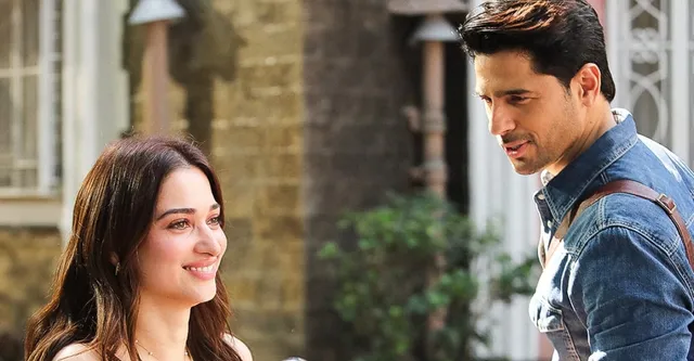 tamannaah-bhatia-and-sidharth-malhotra-vvan-bts-photo-sends-fans-into-frenzy