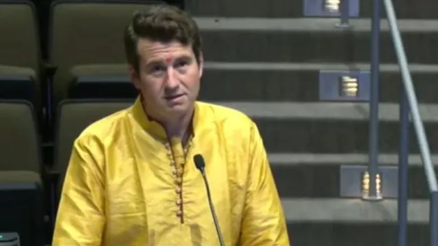 cow-urine-is-purest-medicine-youtuber-alex-stein-sparks-outrage-after-mocking-hindu-traditions-indianamericans-walk-out-of-texas-meet