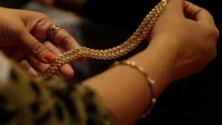 Bullion Price Rally: Gold, Silver Prices Soar In US After Weak Retail Sales Data; Fed Eyes Rate Cut