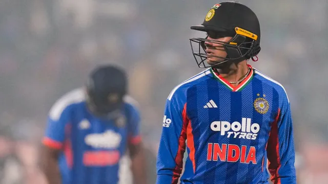 india-vs-pakistan-t20-world-cup-abhishek-sharma-fitness-update-suryakumar-yadav-varun-chakravarthy-provide-conflicting-statements