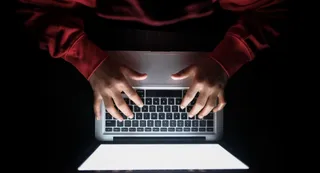 Honeytrap Alert: MHA Warns Police Of Fake Social Media Profiles Targeting Security Personnel; New SOP Issued
