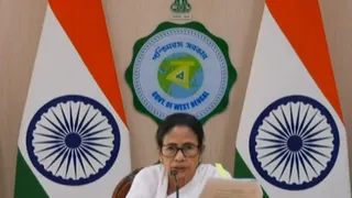 'Tughlaqi Commission... Snatching Democratic Rights': Mamata Banerjee Slams EC Over Bengal SIR